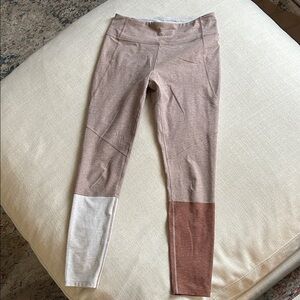 Outdoor Voices Two-Toned 7/8 Legging